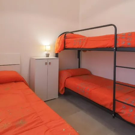 Paolino Housing פסטום